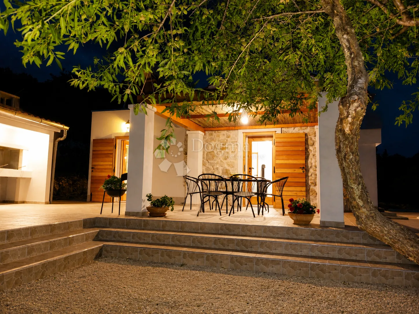 mediteranska vila okružena maslinama s panoramskim pogledom - slika 3