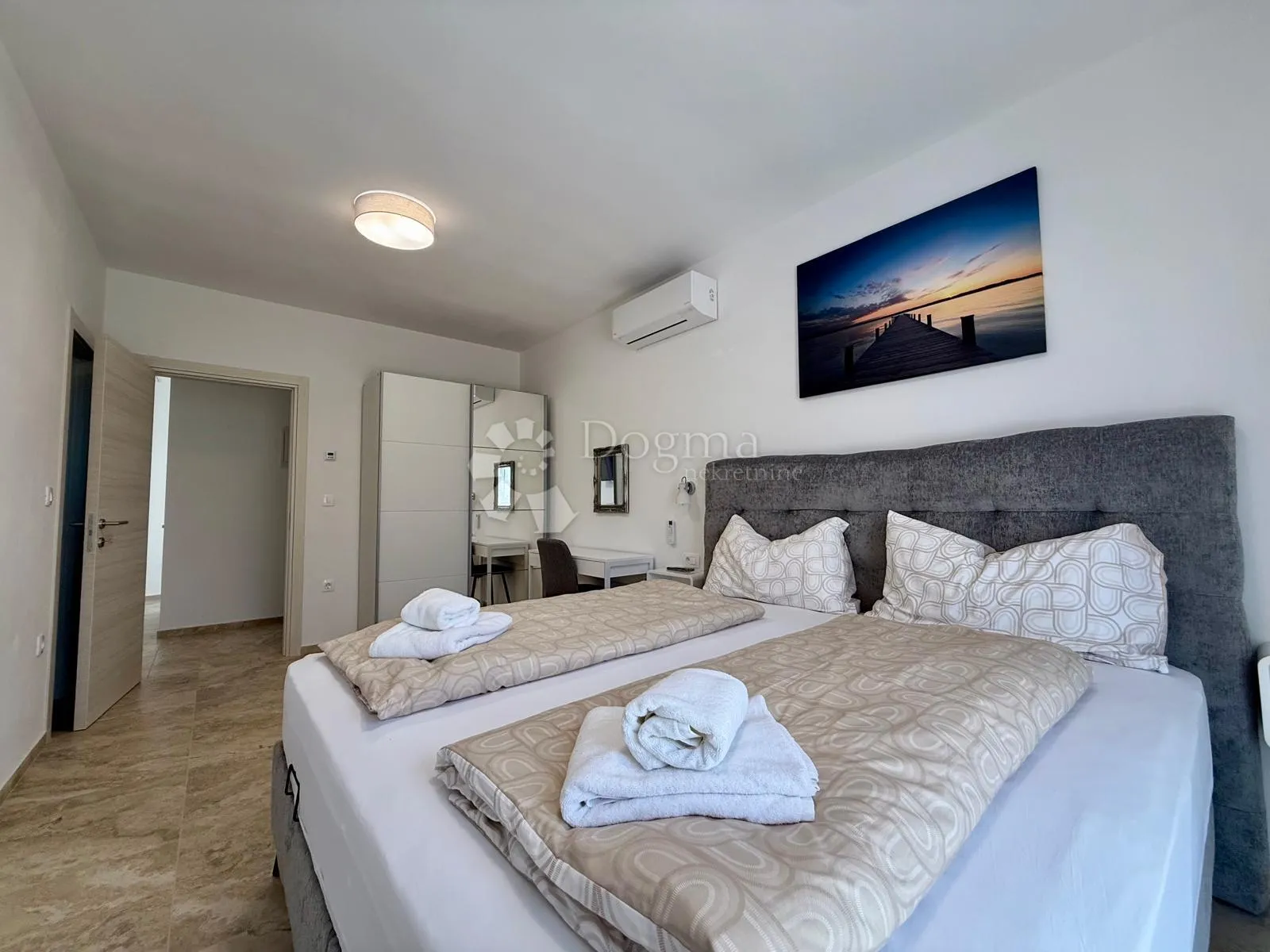 moderna dvojna vila u loborici – blizina pule - slika 23