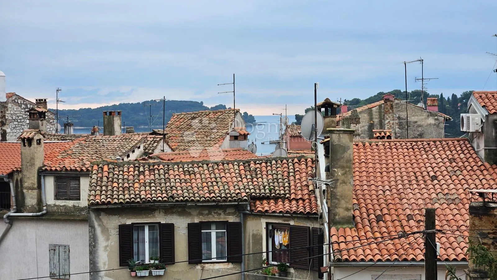 predivna kuća u rovinju s pogledom na more i starogradsku jezgru! - slika 4