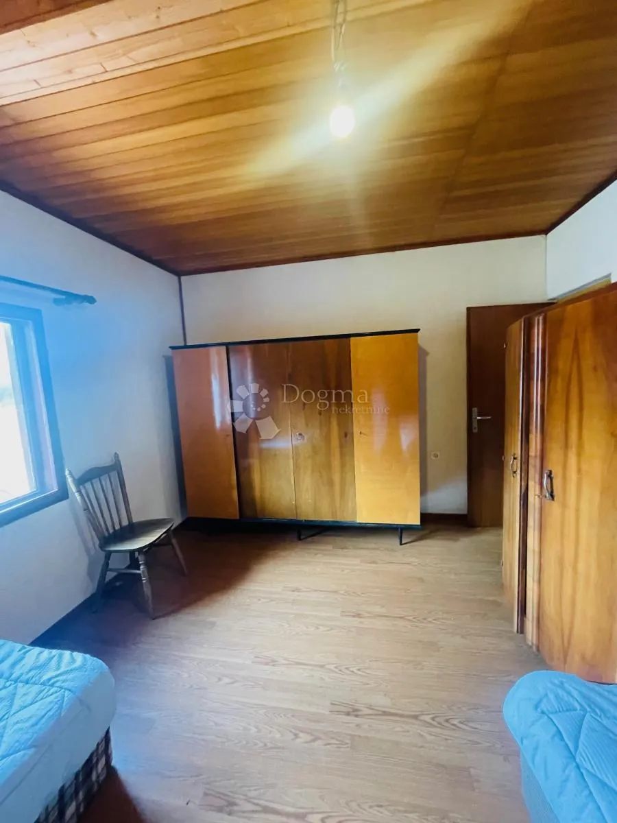 kuća u sungeru sa velikim potencijalom - slika 24