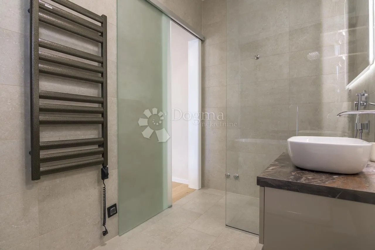 remete – penthouse 112 m² + 45 m² terasa novogradnja 2023 - slika 28