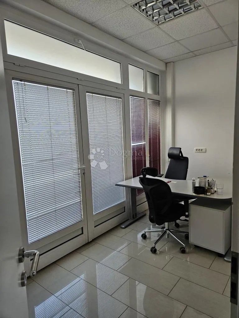 novo u ponudi - zamet - cca 185 m2 - slika 6