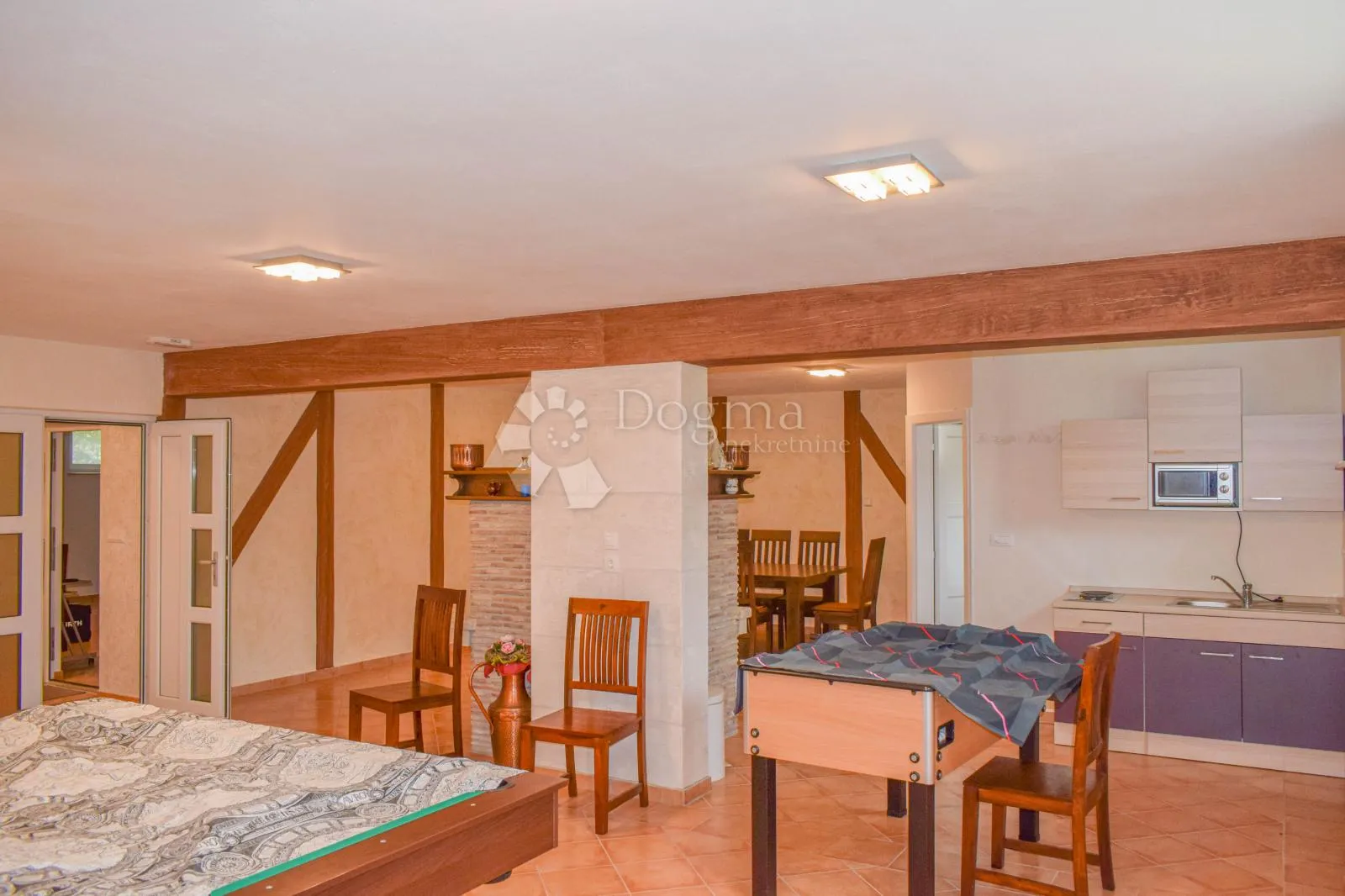 poreč, luksuzna vila s 3 stana i otvorenim pogledom na more - slika 39