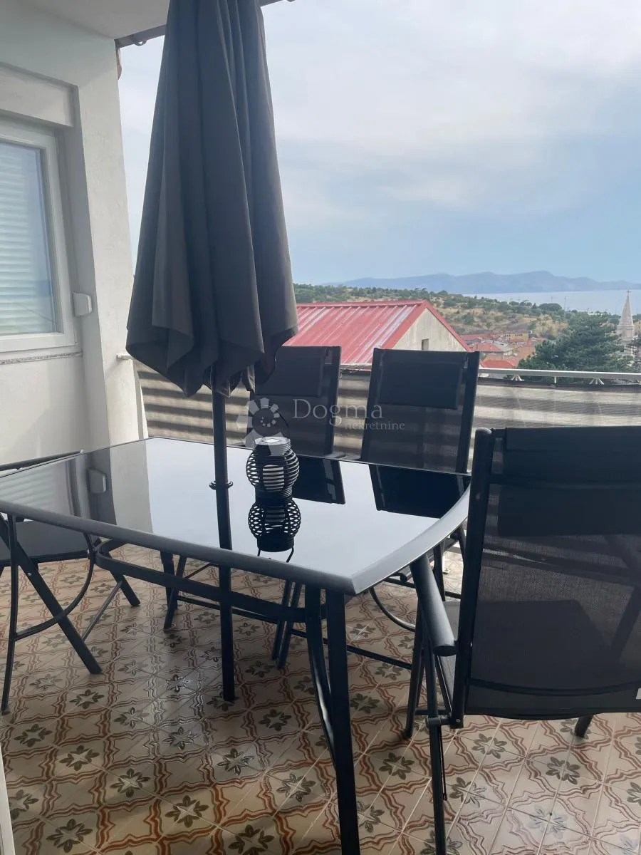 senj, kuća s dva stana i okućnicom. - slika 22