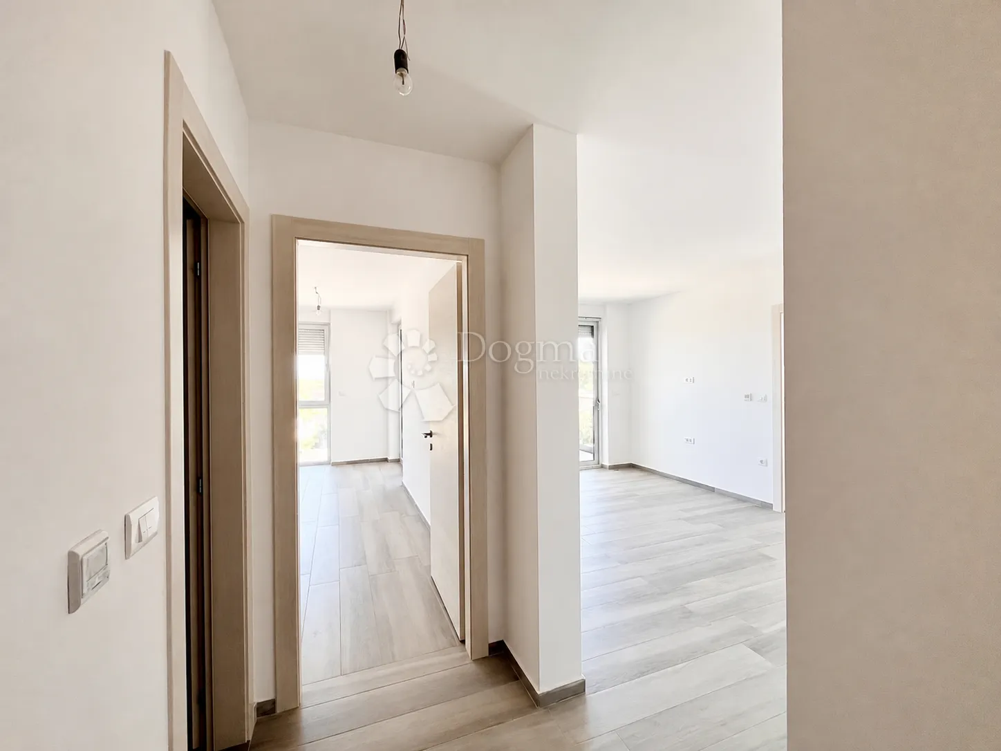 2s+db, 2. kat u novogradnji - 1 km od mora - 80.51 m2 - slika 9
