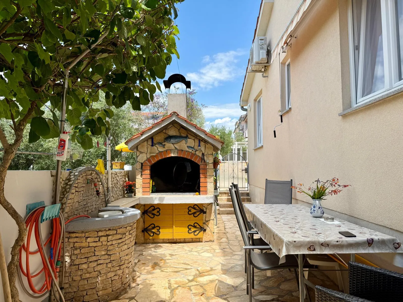 kuća s 3 apartmana i garažom blizu mora - fažana - slika 46