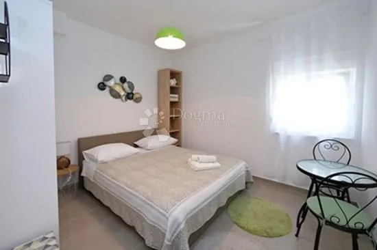 bibinje - apartmanska kuća prvi red do mora - slika 46