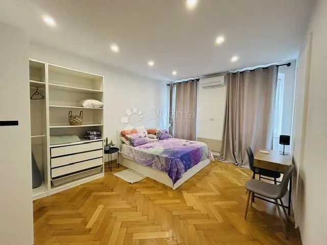 renoviran gospodski stan od 107m2 - slika 13