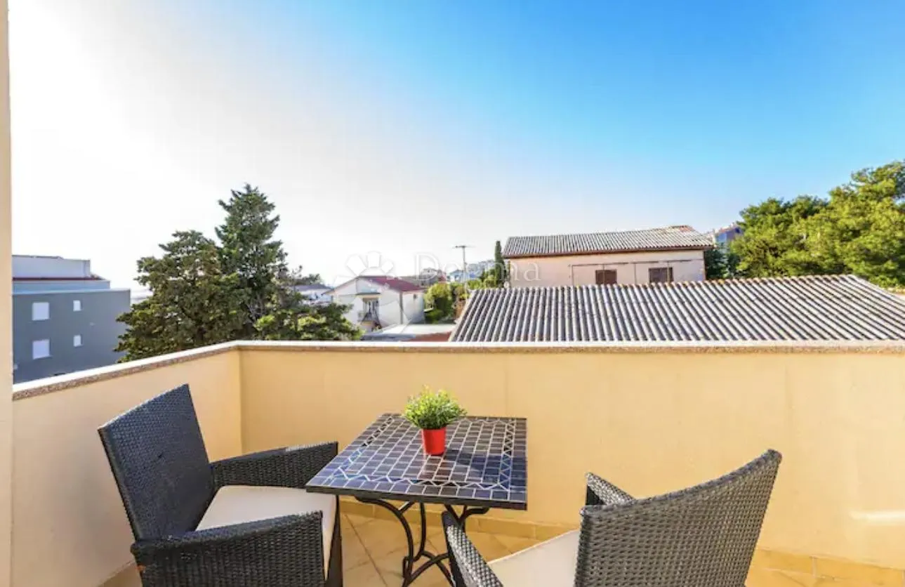 novalja, atraktivan apartman - slika 16