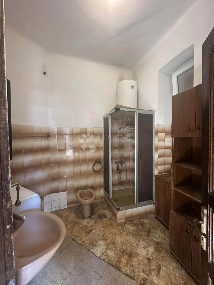 rijeka – centar, prostrani stan 96,16 m² na par koraka od korza - slika 14