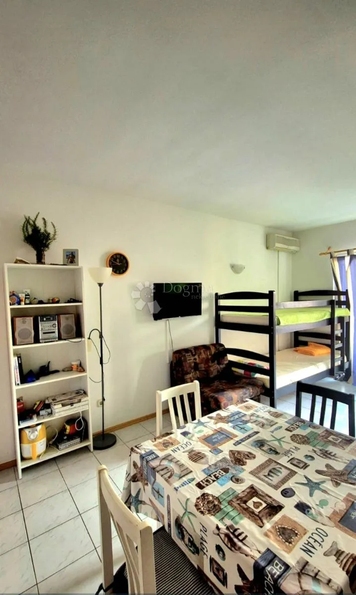 studio apartman s vrtom, šolta - slika 3