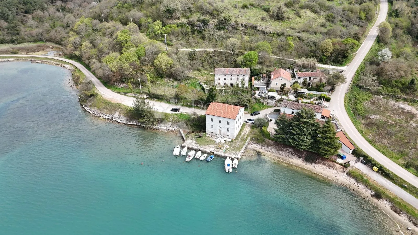 povijesni ljetnikovac s privatnim molom - slika 4