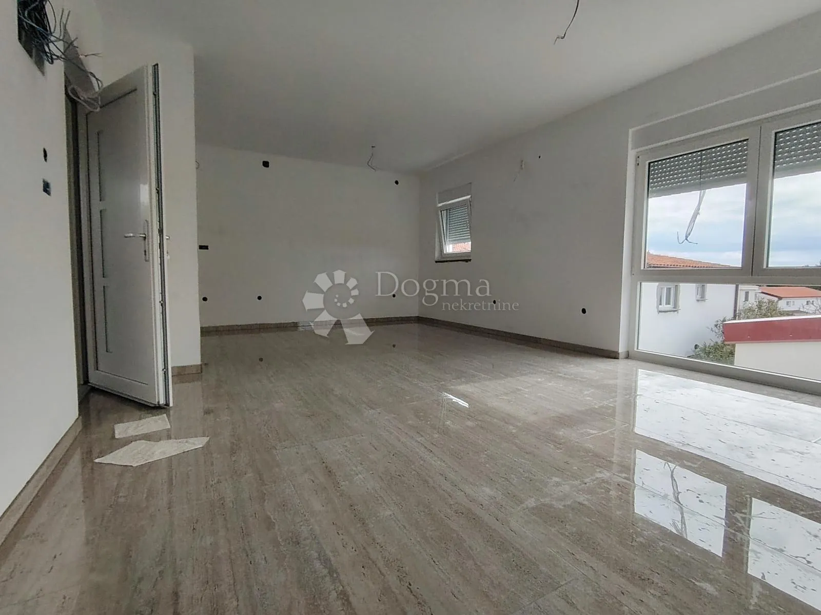 obitejski apartman - novogradnja - slika 7