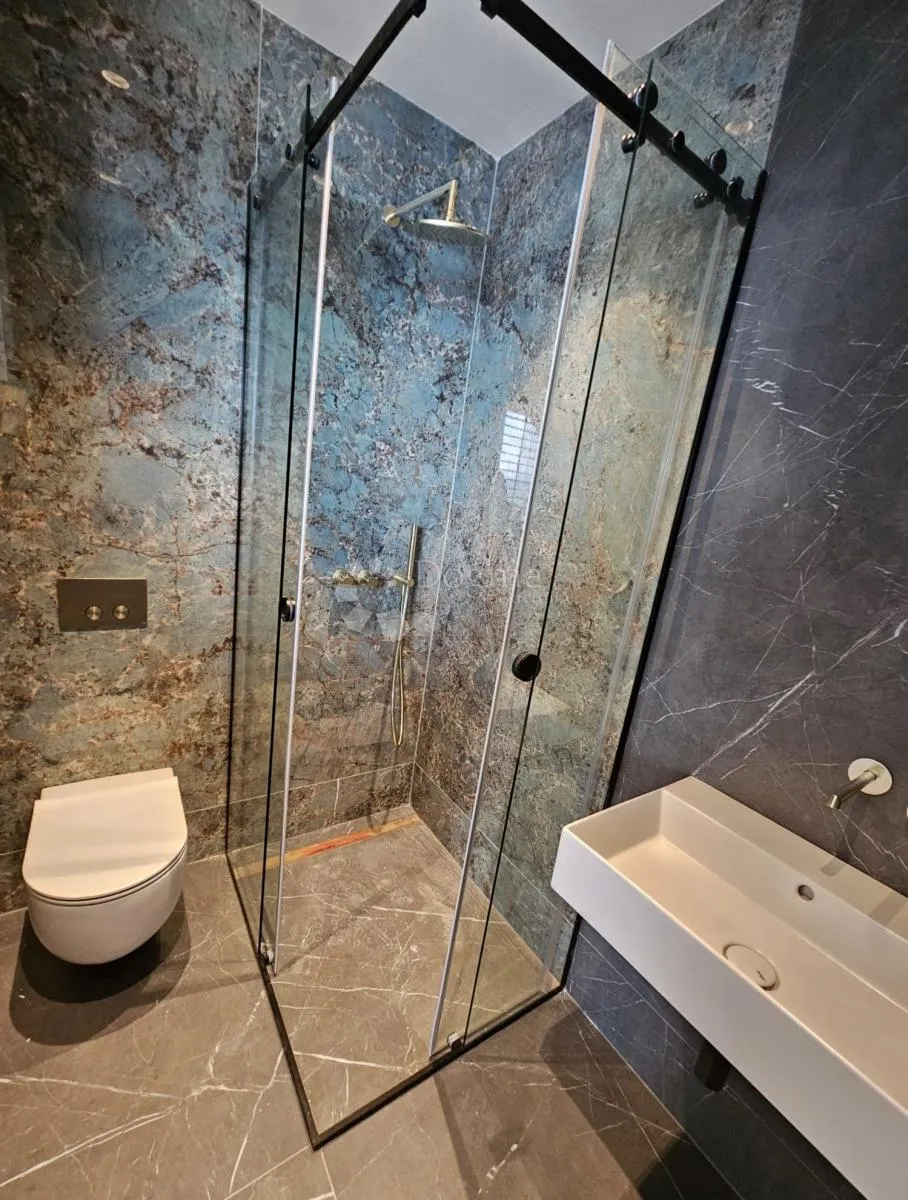 penthouse sa vlastitim bazenom - slika 24