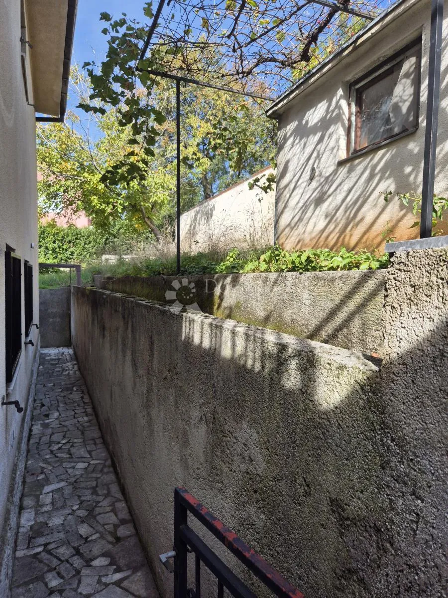 obiteljska kuća - slika 8