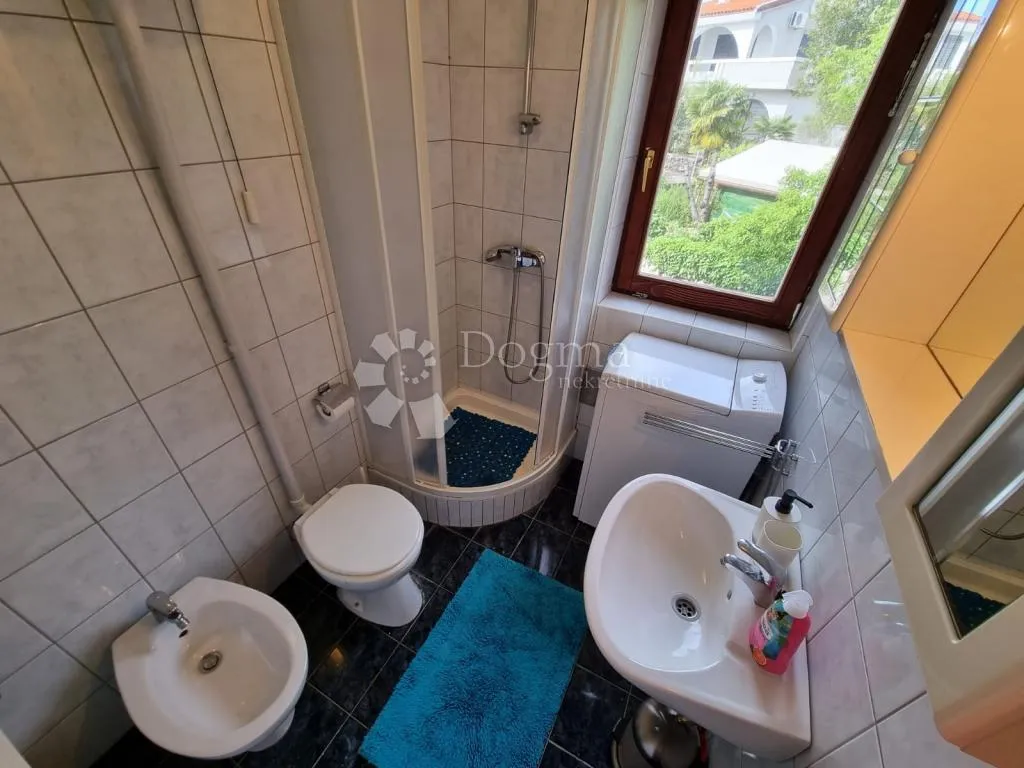 dva apartmana - prilika za investitore - slika 6