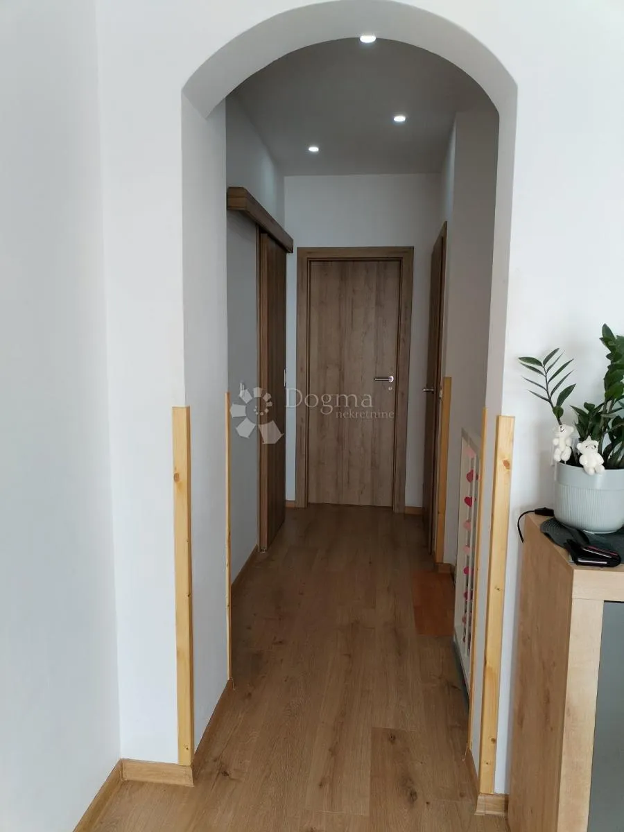 grad krk - atraktivan apartman sa panoramskim pogledom na more, svega 150 od mora - slika 20