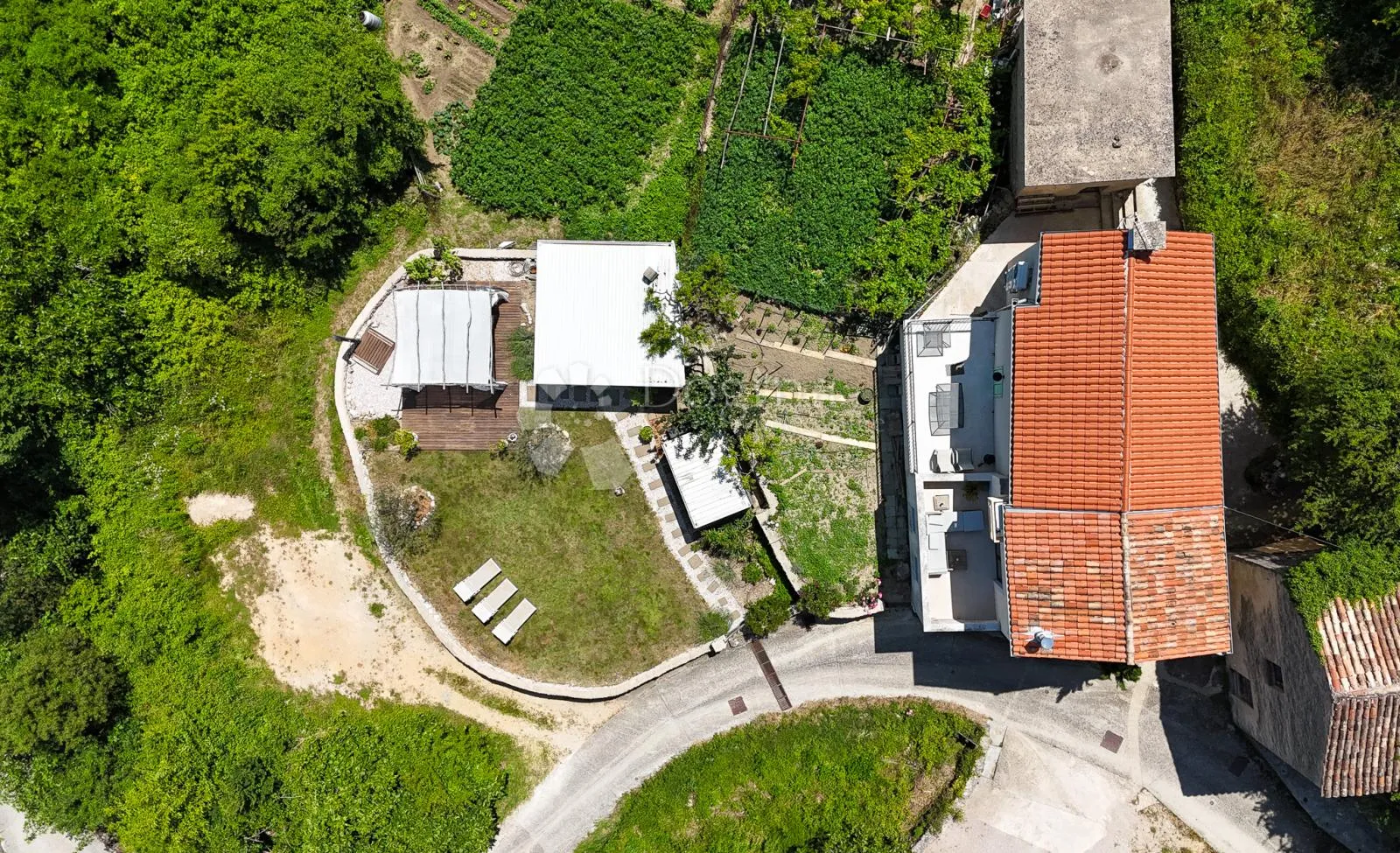 dobrinj, predivna kuća s okućnicom - slika 24