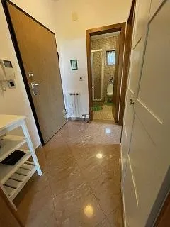 ičići -46m2,1s+db ,uređen ,namješten - slika 4
