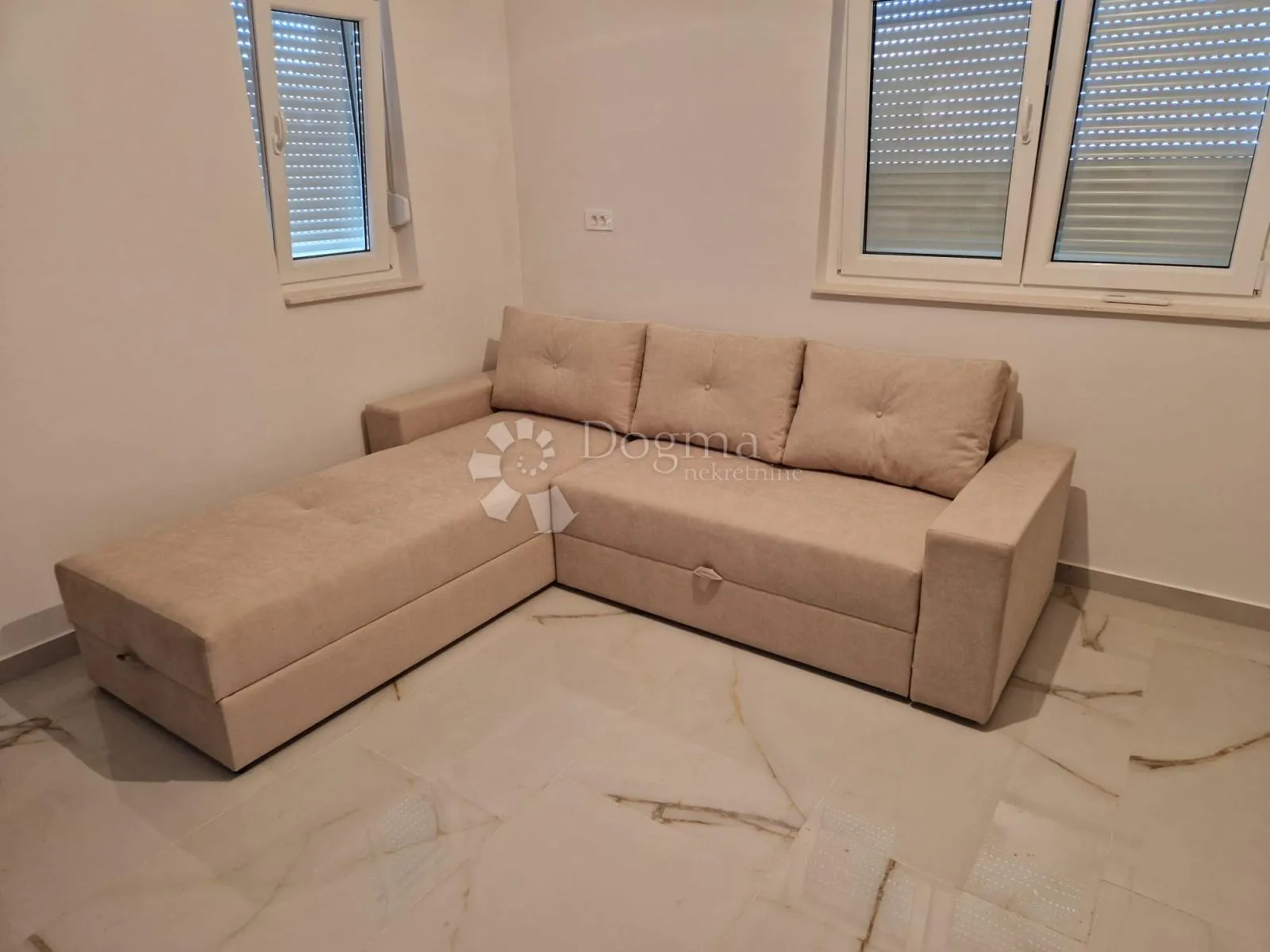 dvoetažni apartman u palitu sa prekrasnom krovnom terasom - slika 4