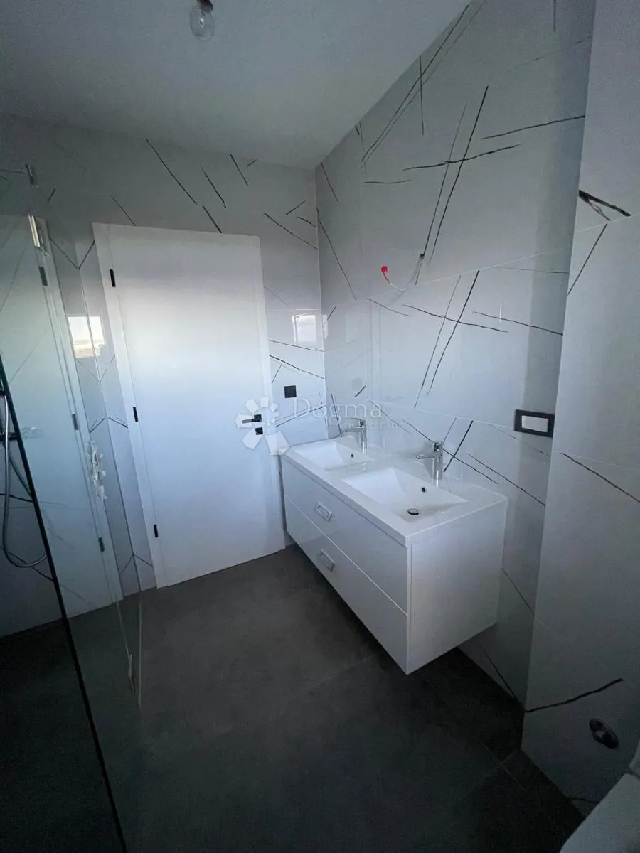 penthouse s panoramskim pogledom na more – 350 m od plaže - slika 34