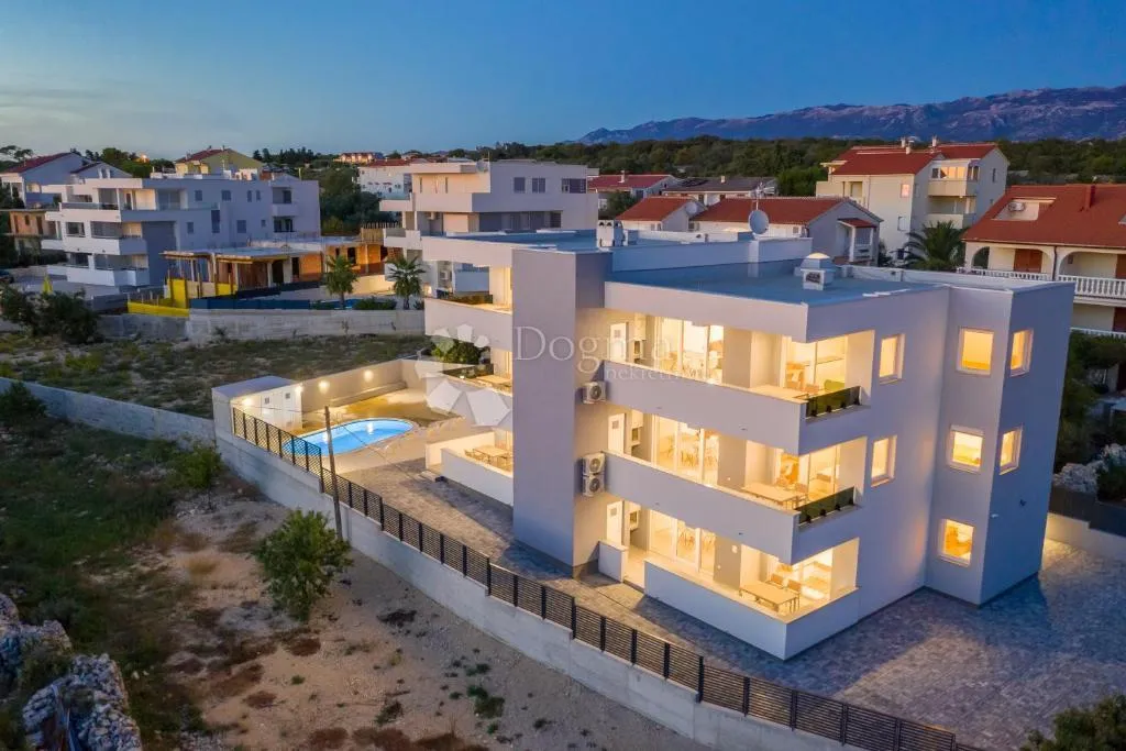 investicijska prilika !! 6 apartmana 4★ s bazenom - slika 16