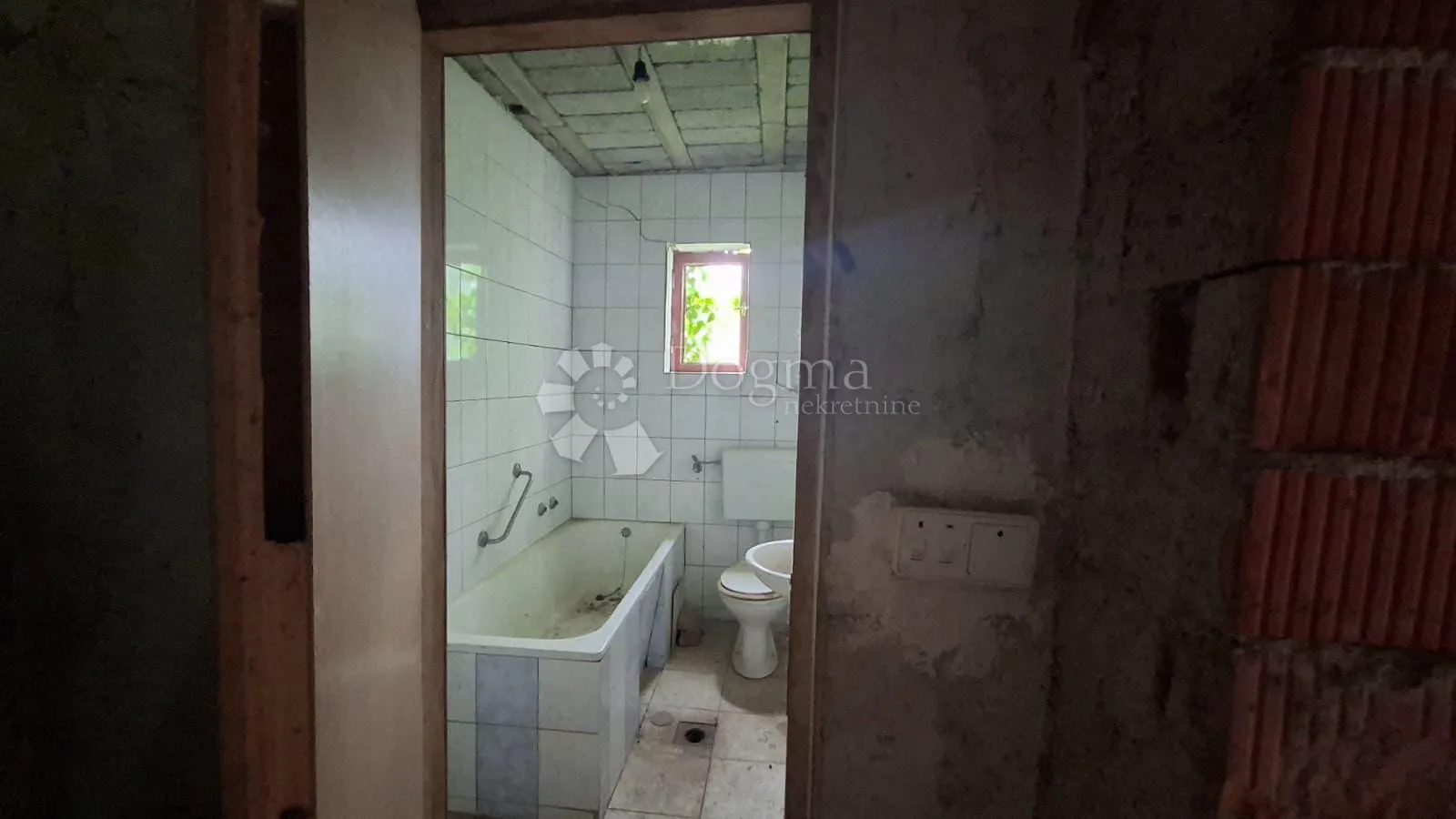 kuća kravarsko 69m2- - slika 15
