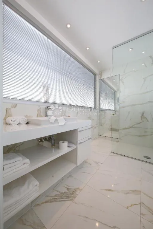 zadar borik luxuzna stambena zgrada u funkciji hotela - slika 25