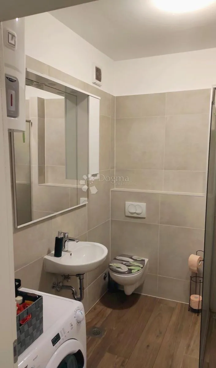 open-space stan 52 m2 s terasom i garažom – kastav - slika 8