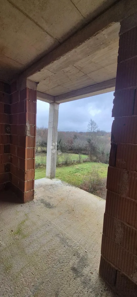 kuća s bazenom u roch bau fazi nedaleko barbana - slika 29