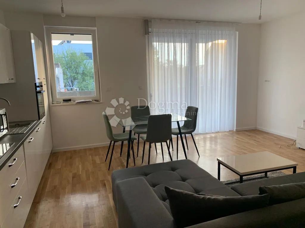 vodice-novogradnja sa garažom, 143m2 - slika 22