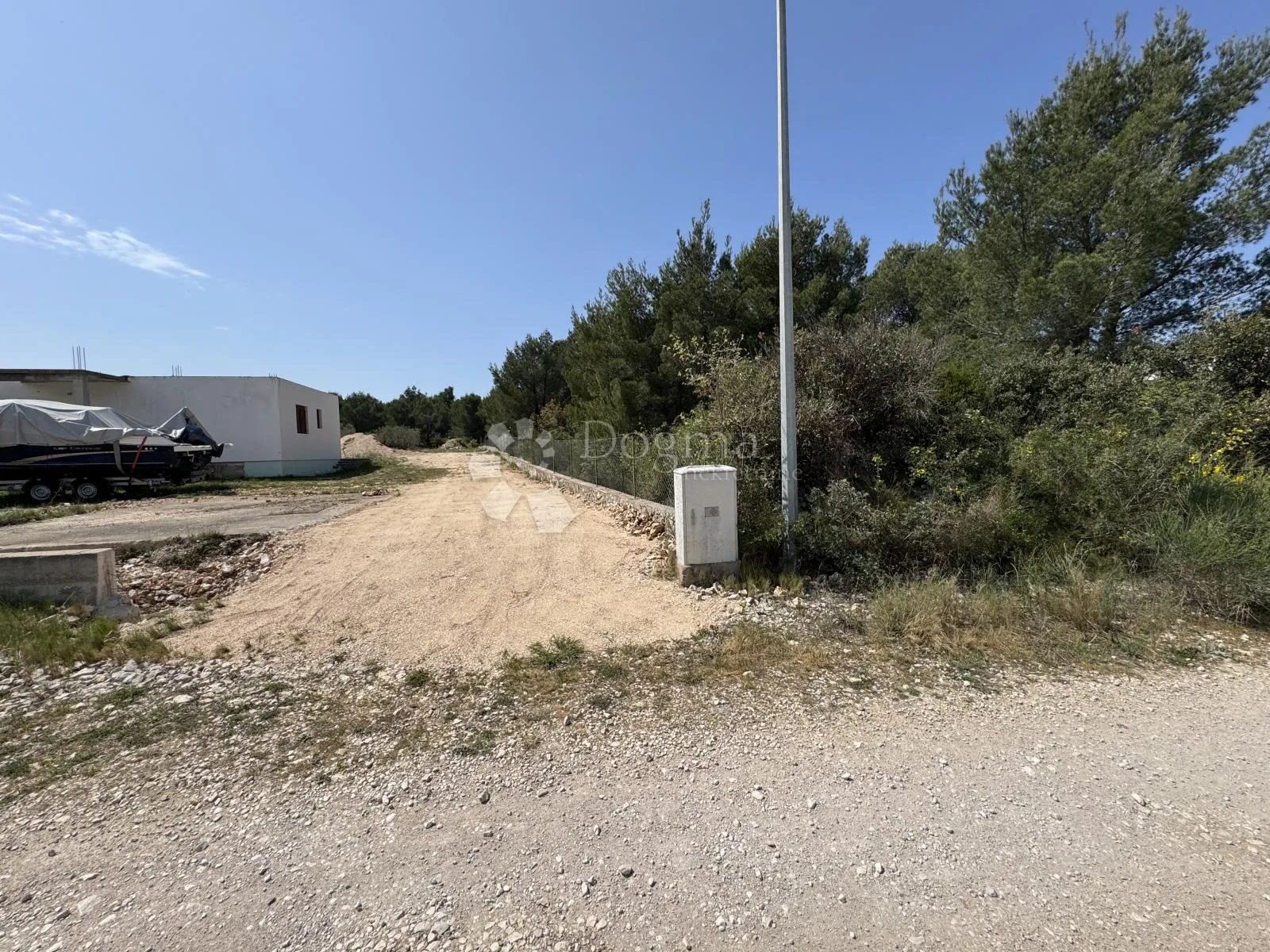 ražine-građevinsko zemljište 1620m2 - slika 6