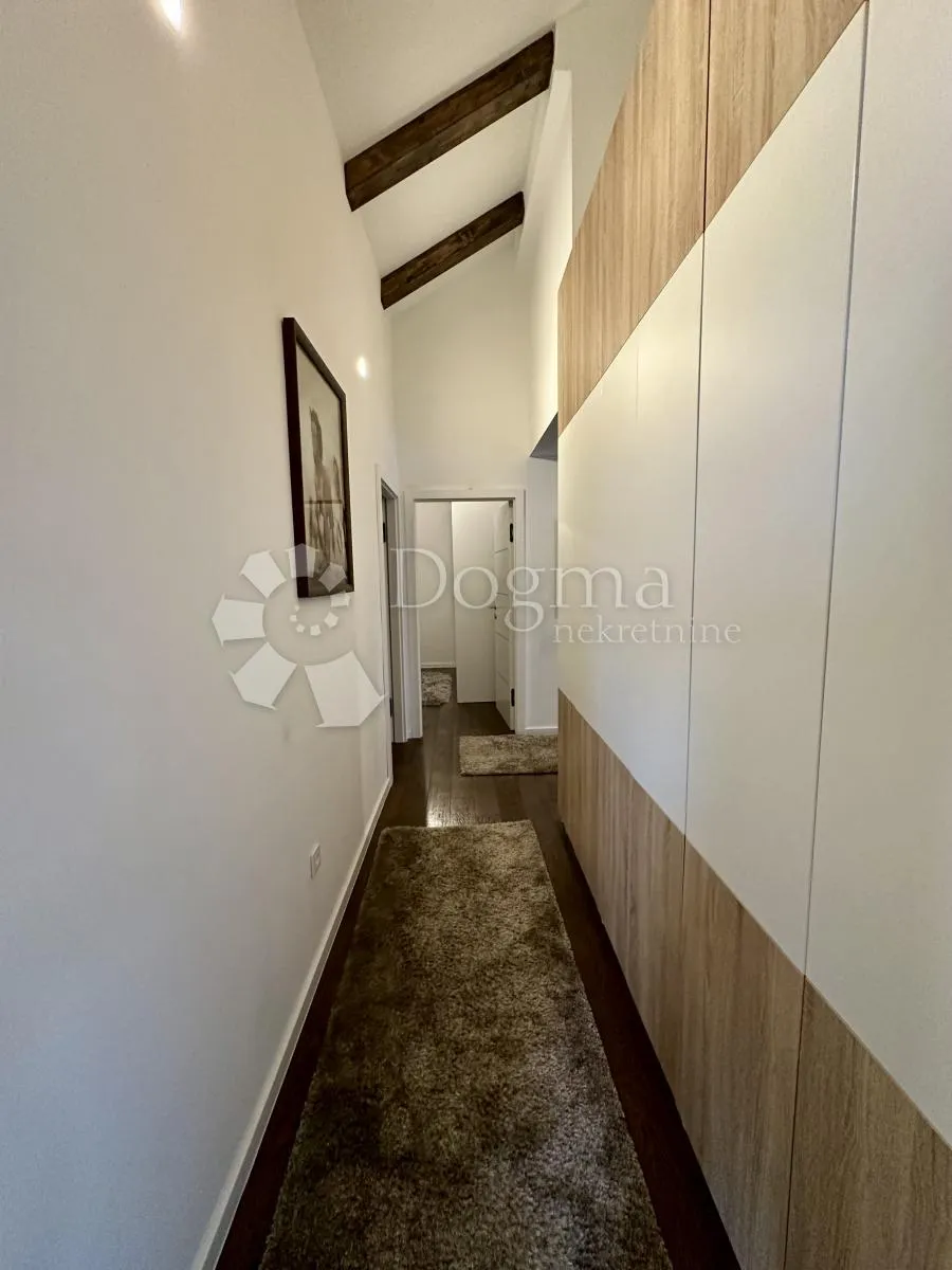 penthouse 140m2 kompletno namješten prilika!! 300m od mora - slika 9