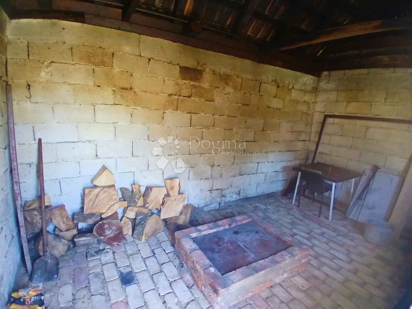savršen dom i investicija-donji lapac - slika 20