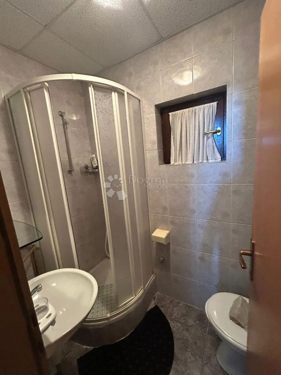 predivna kuća s pogledom na more – petrčane - slika 14