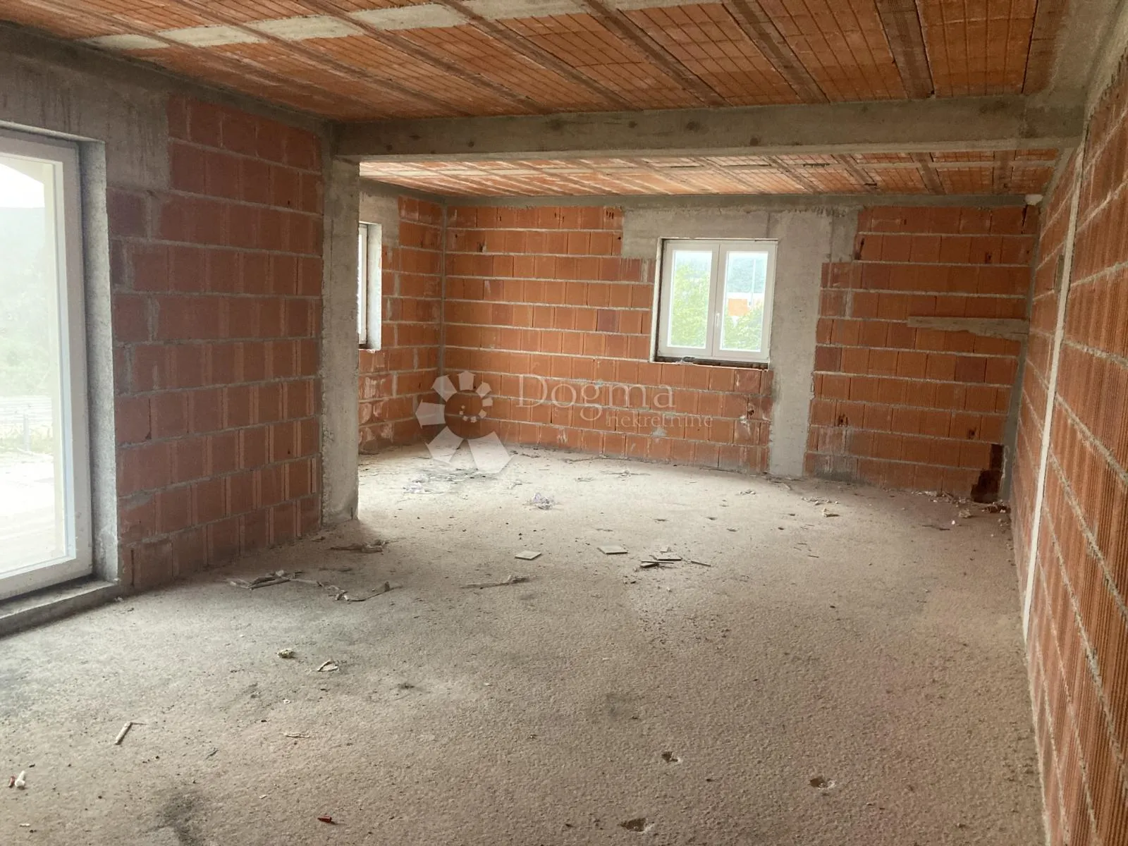 lozovac – prostor za najam – 120m², mogućnost prilagodbe prema namjeni - slika 13