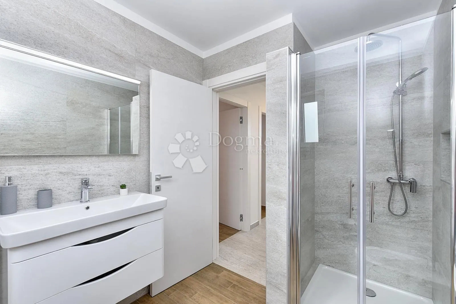 moderna kuća peroj, u blizini mora, pogled more-krovna terasa 125m2 - slika 12
