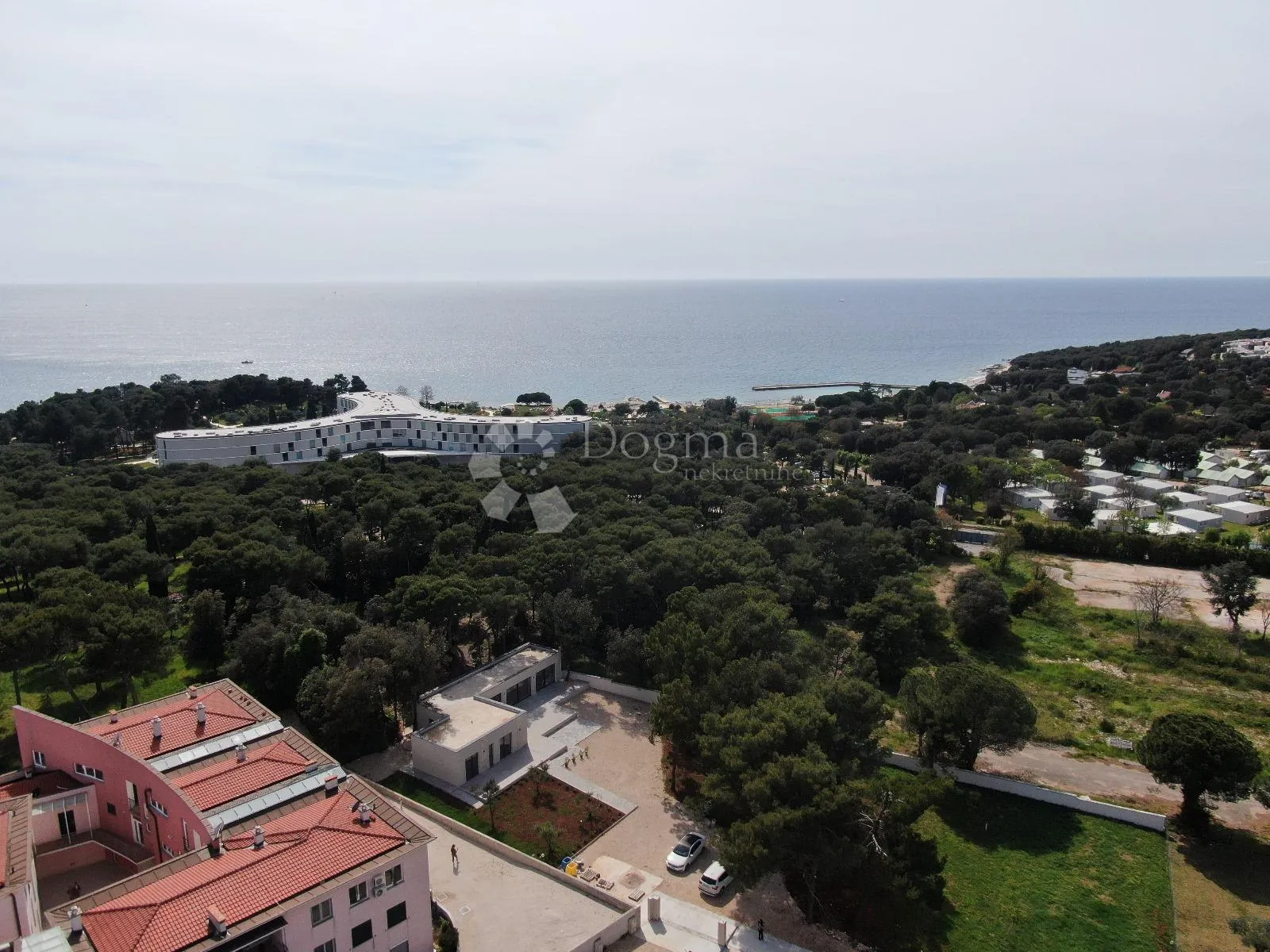 istra ,rovinj -moderna vila sa prostranom okućnicom ! - slika 4