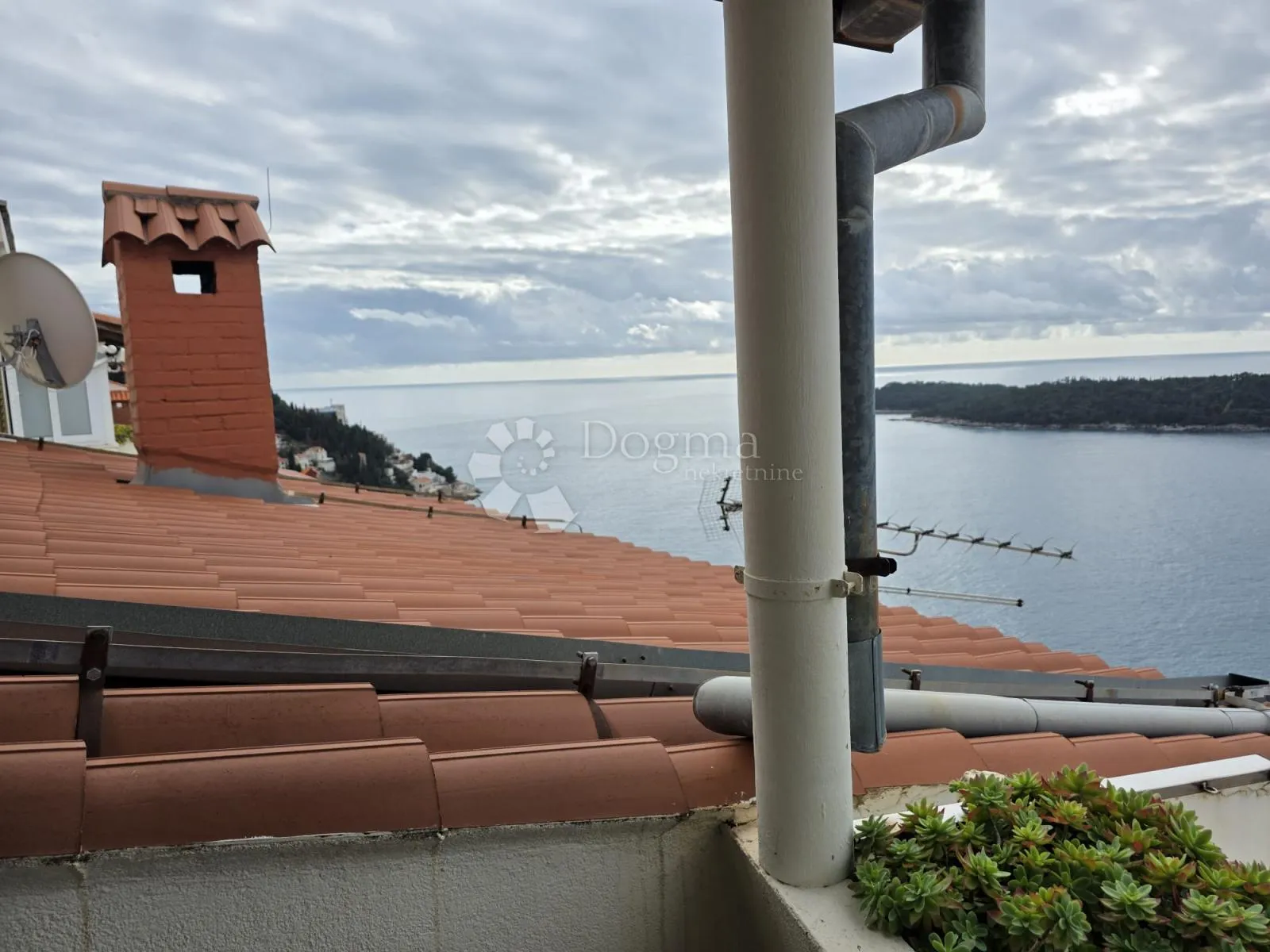 sunčani stan s dva balkona – pogled na lokrum i dubrovnik - slika 21