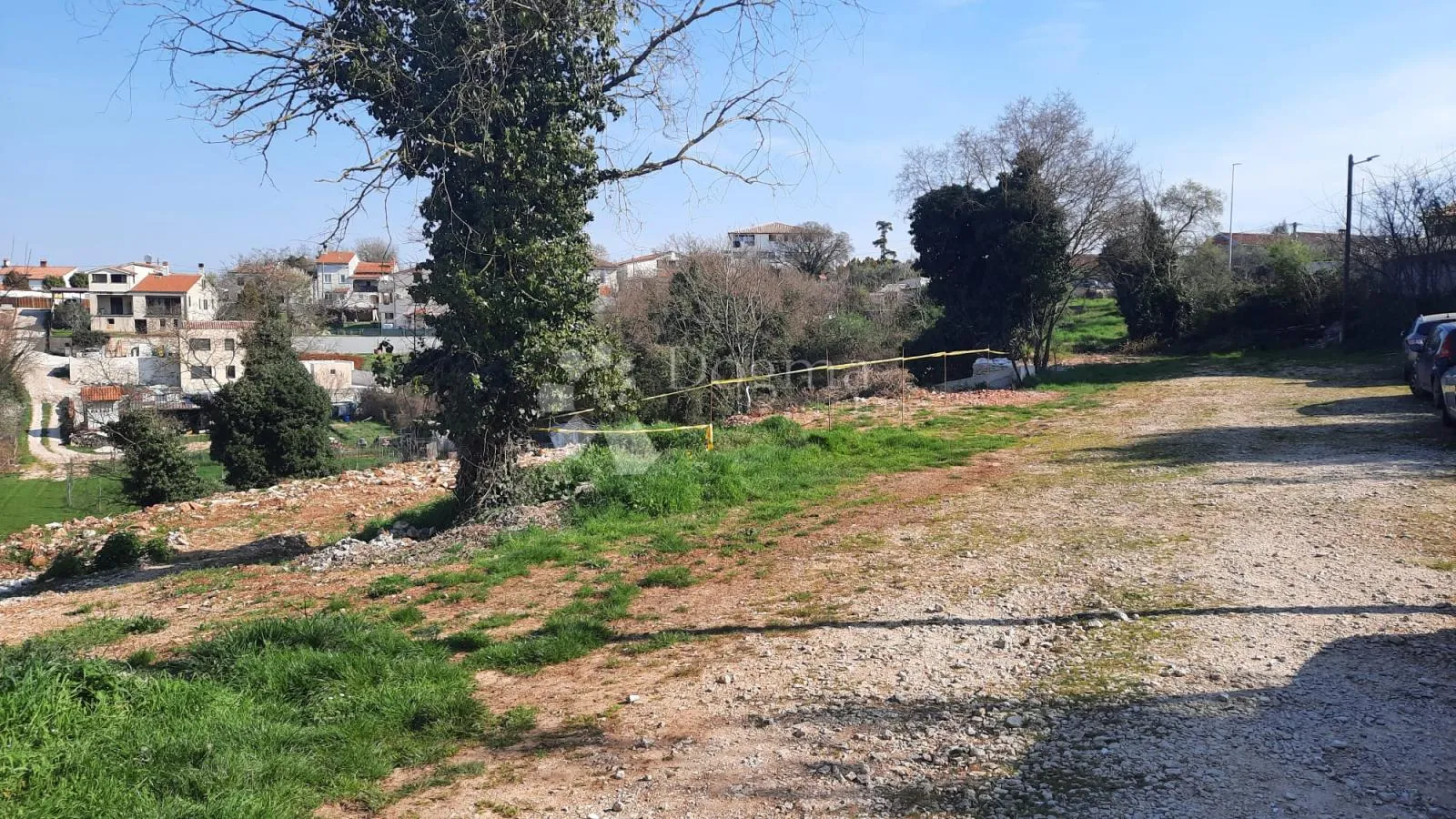investitorski hit u centru loborike – 800 m² za 2 dvojne kuće! - slika 2