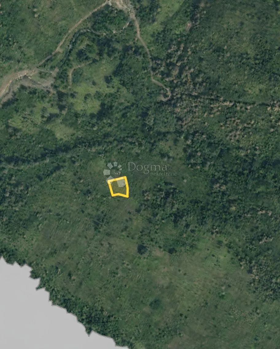 prodaje se više poljoprivrednih zemljišta, glina - 5.661m² - slika 2