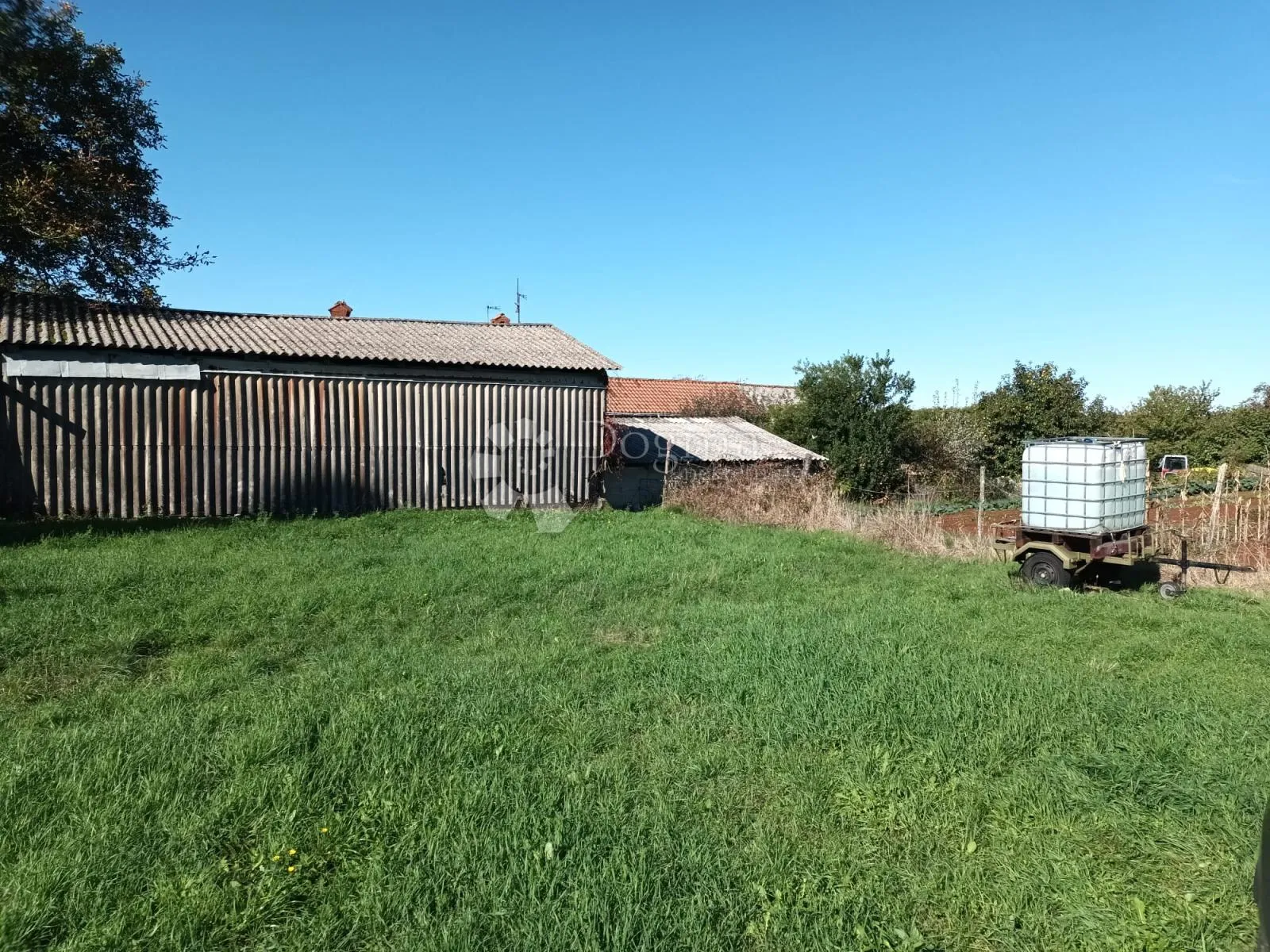 građevinsko zemljište na mirnoj lokaciji - slika 2