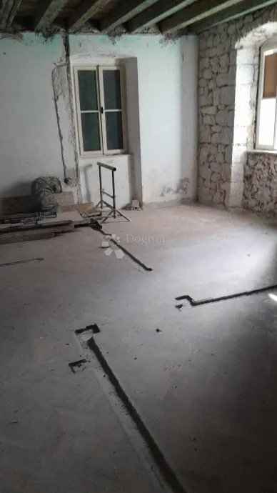 stari grad omiš, prilika! - slika 6
