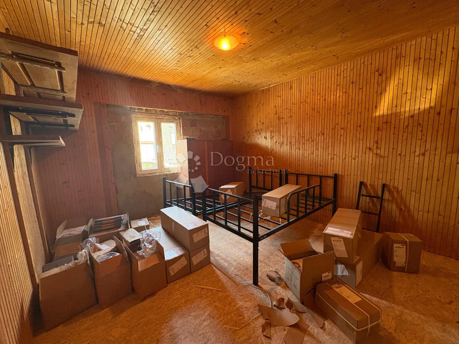 prostrana katnica u retfali – 291 m² s dvorištem - slika 26