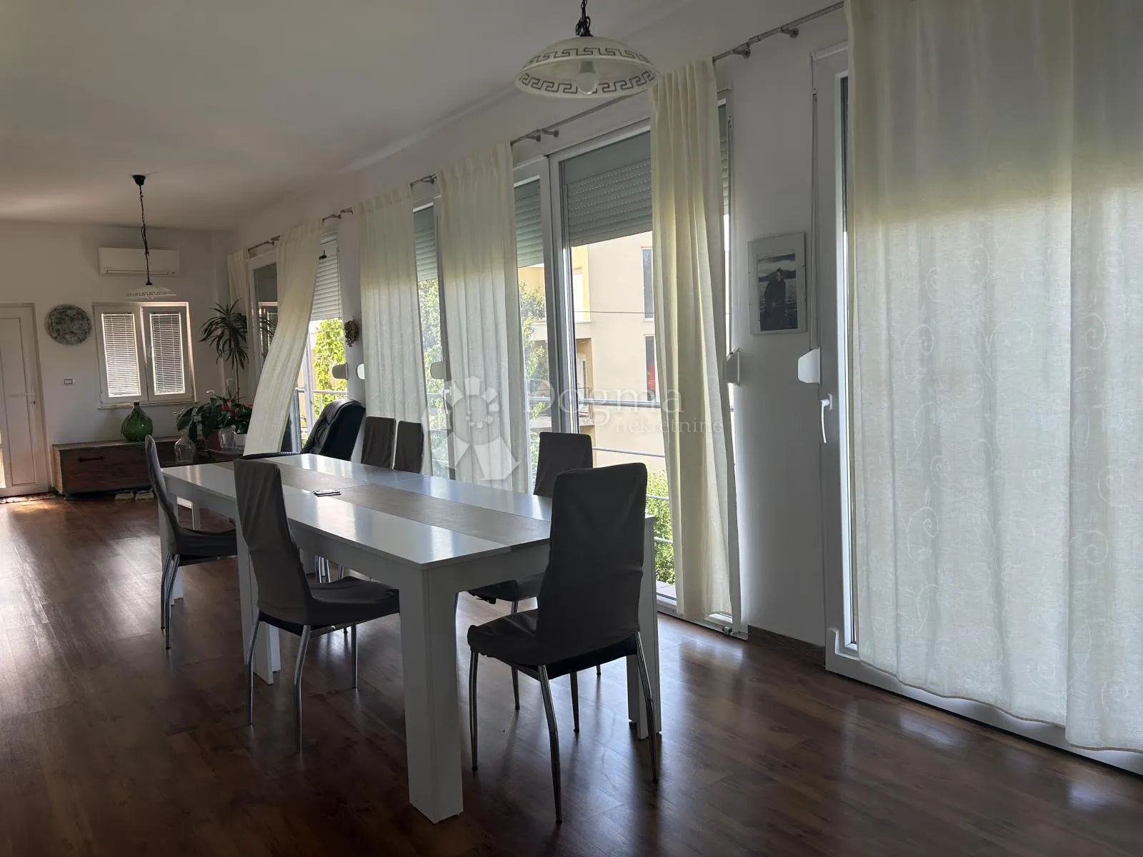 kraljevica kuća sa dva stana - slika 2