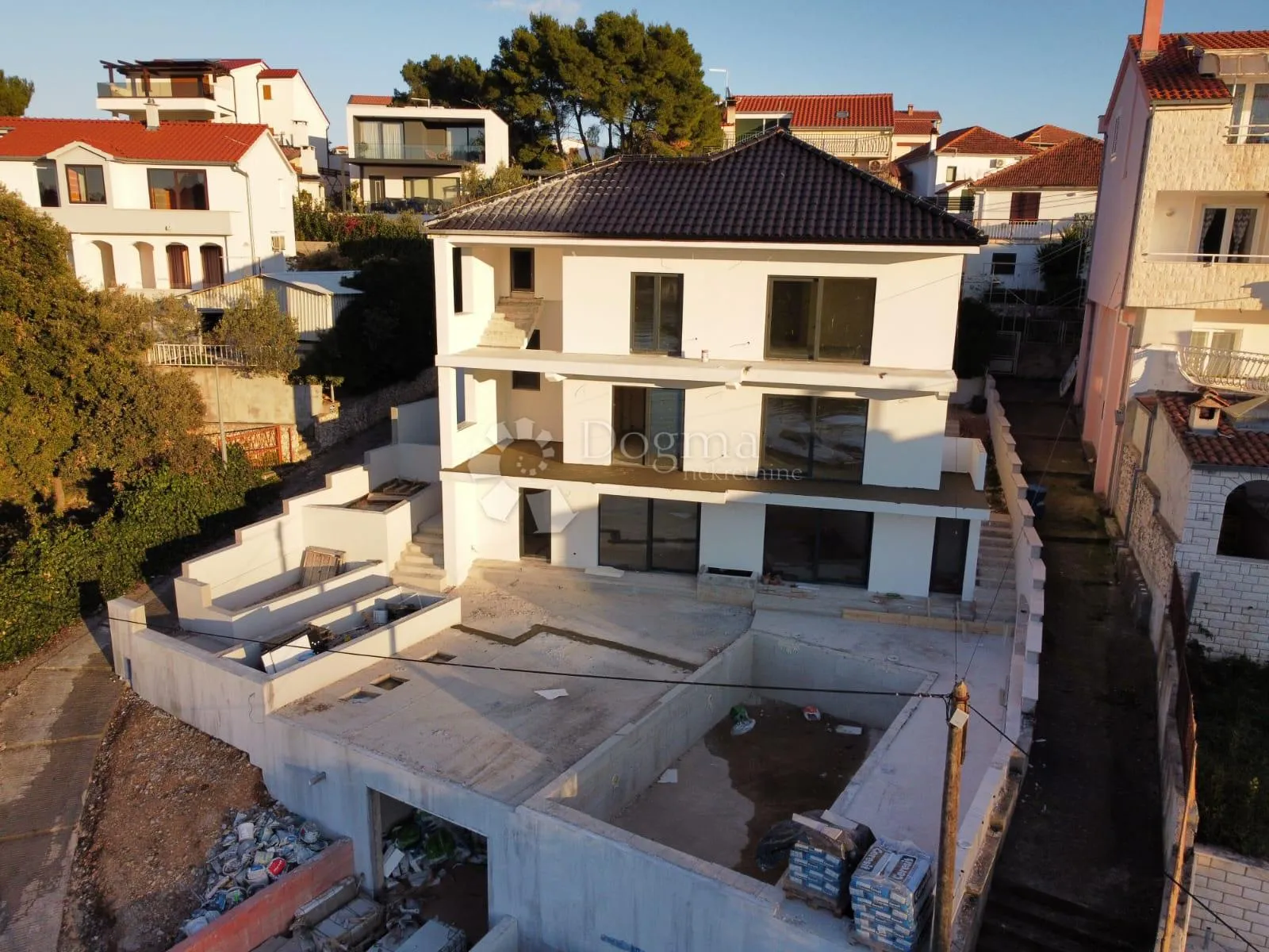 ražanj- villa s bazenom prvi red do mora - slika 4