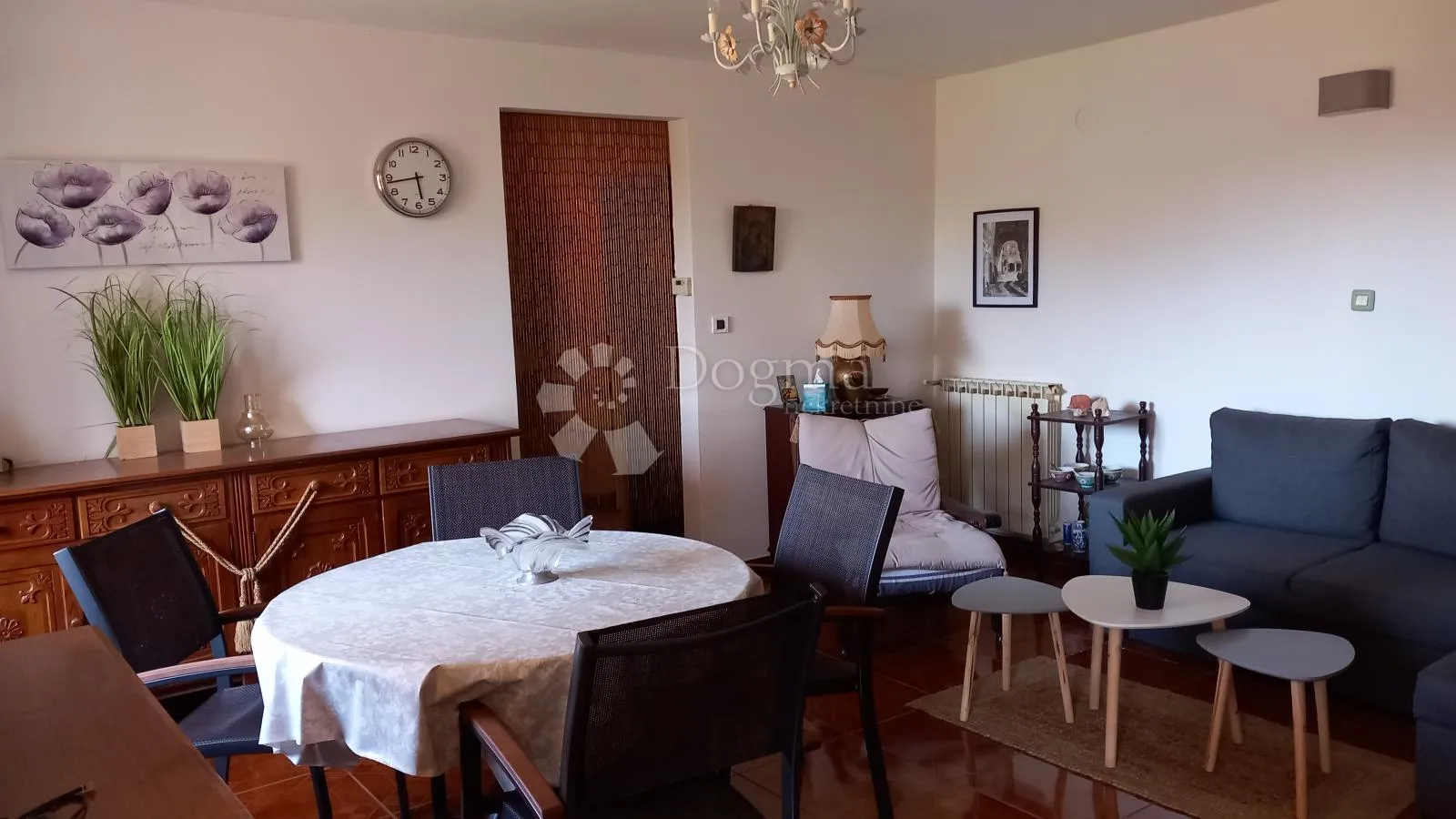 prostrana kuća s dva apartmana u mirnom okruženju blizu brtonigle - slika 4