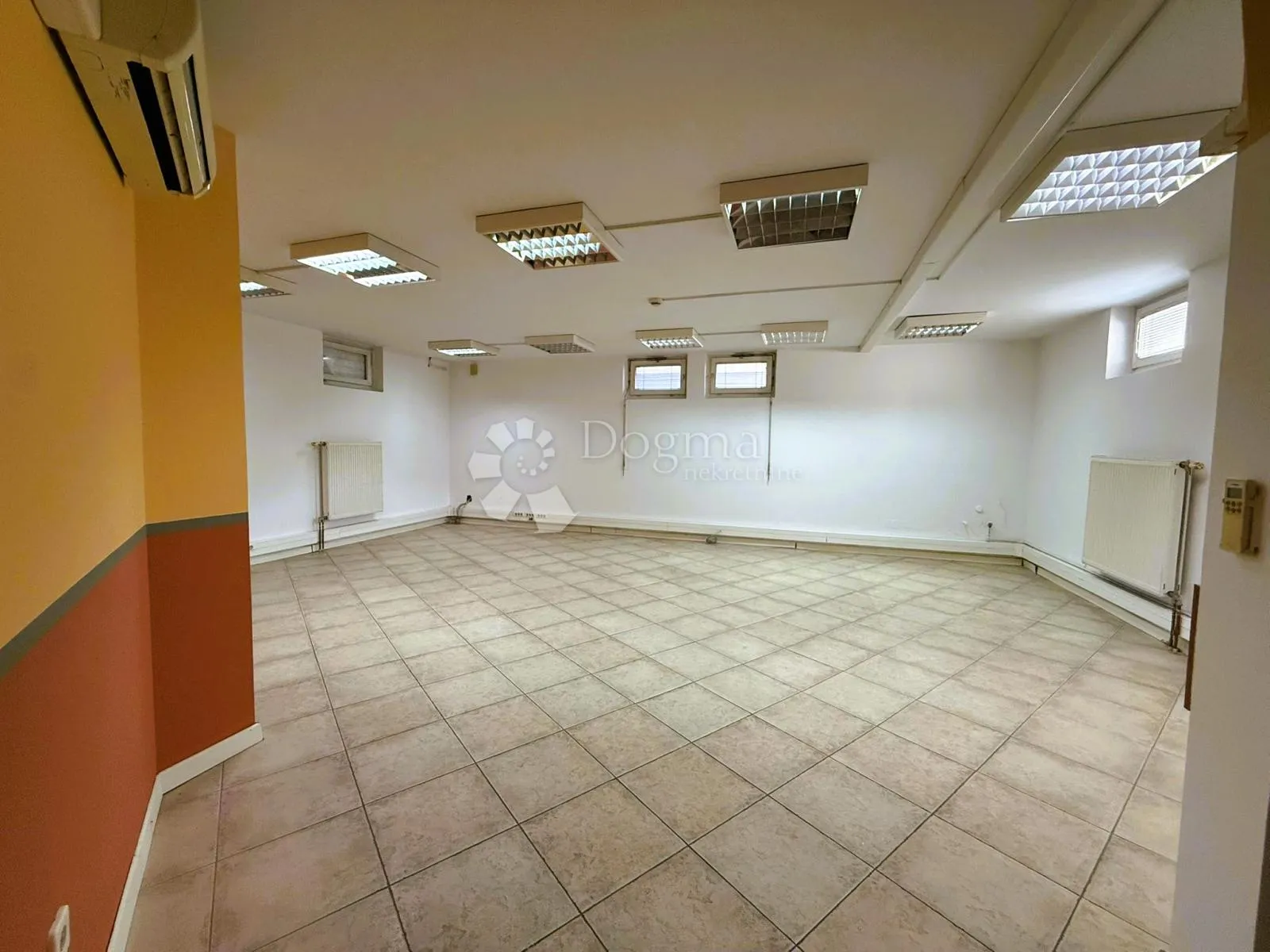 poslovni prostor 93 m² za ordinaciju ili ured - slika 2