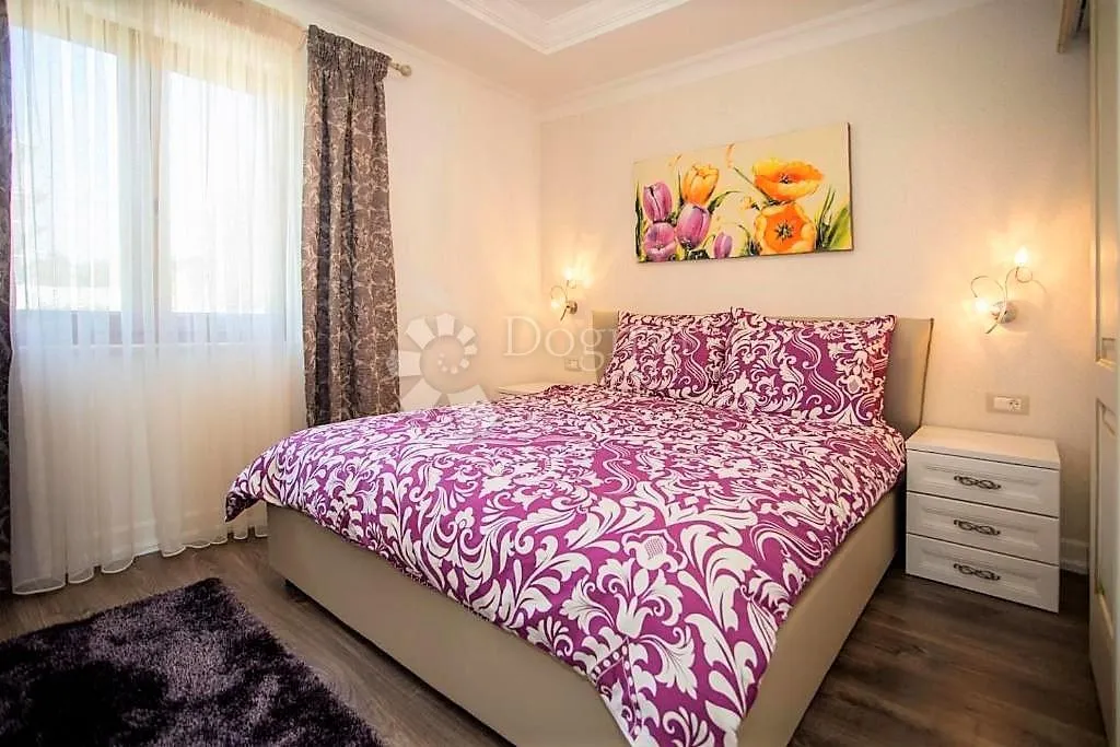 ljupka prizemnica sa bazenom, okolica poreča - slika 19
