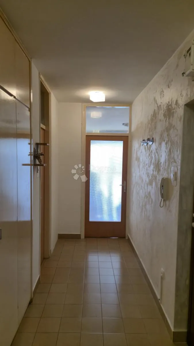 gornja vežica - lijep 2s+db stan sa odličnim pogledom - slika 17
